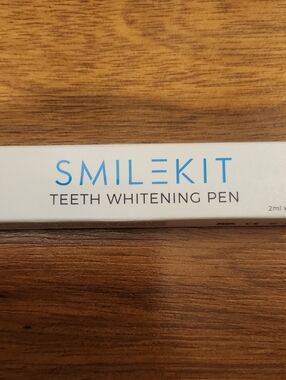 Teeth Whitening Pen — White